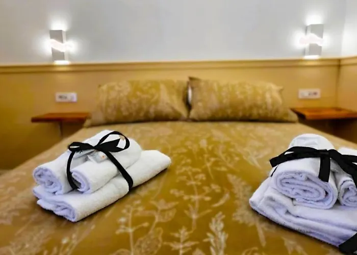 Vatican Luxury בית הארחה 4*